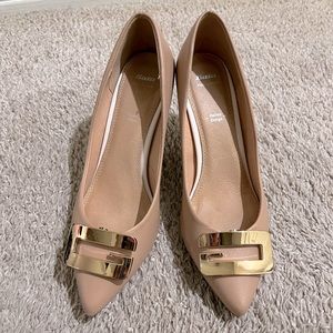Color cream leather heels, Euro size 39, Heel size 8cm, worn twice